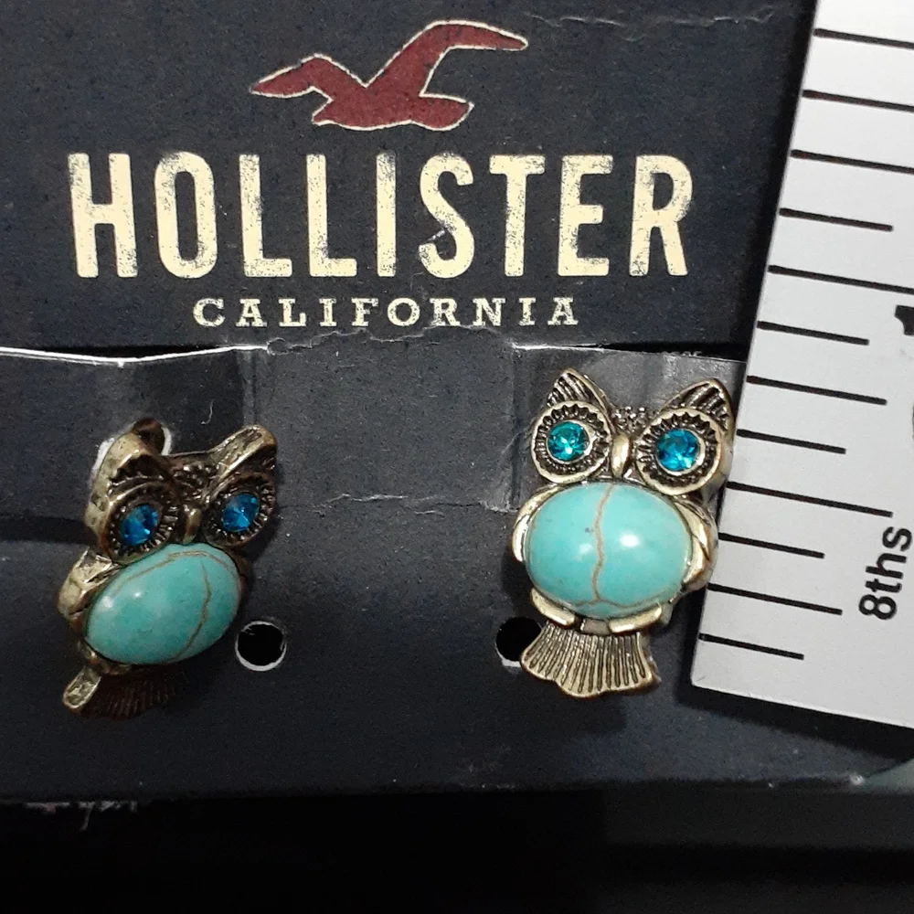 Hollister Gold Tone Owl With Blue Stones Earrings - Picture 3 of 3